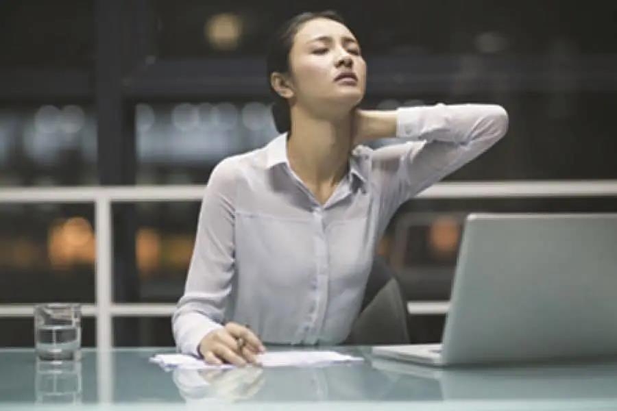 艾灸這幾個(gè)穴位，輕松解救脖子酸痛僵硬