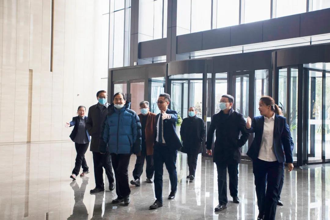 蘄善堂：大健康行業(yè)權威專(zhuān)家、教授蒞臨中創(chuàng  )集團參觀(guān)指導